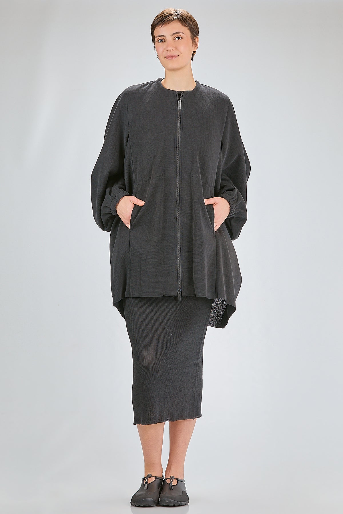 http://localhost:8180/imgBeestore/31659-1 A.jpg