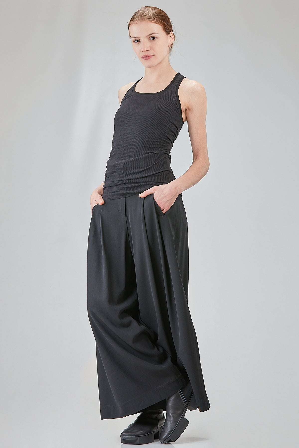 Ivo Milan Radical Fashion - canottiere - ISABEL BENENATO