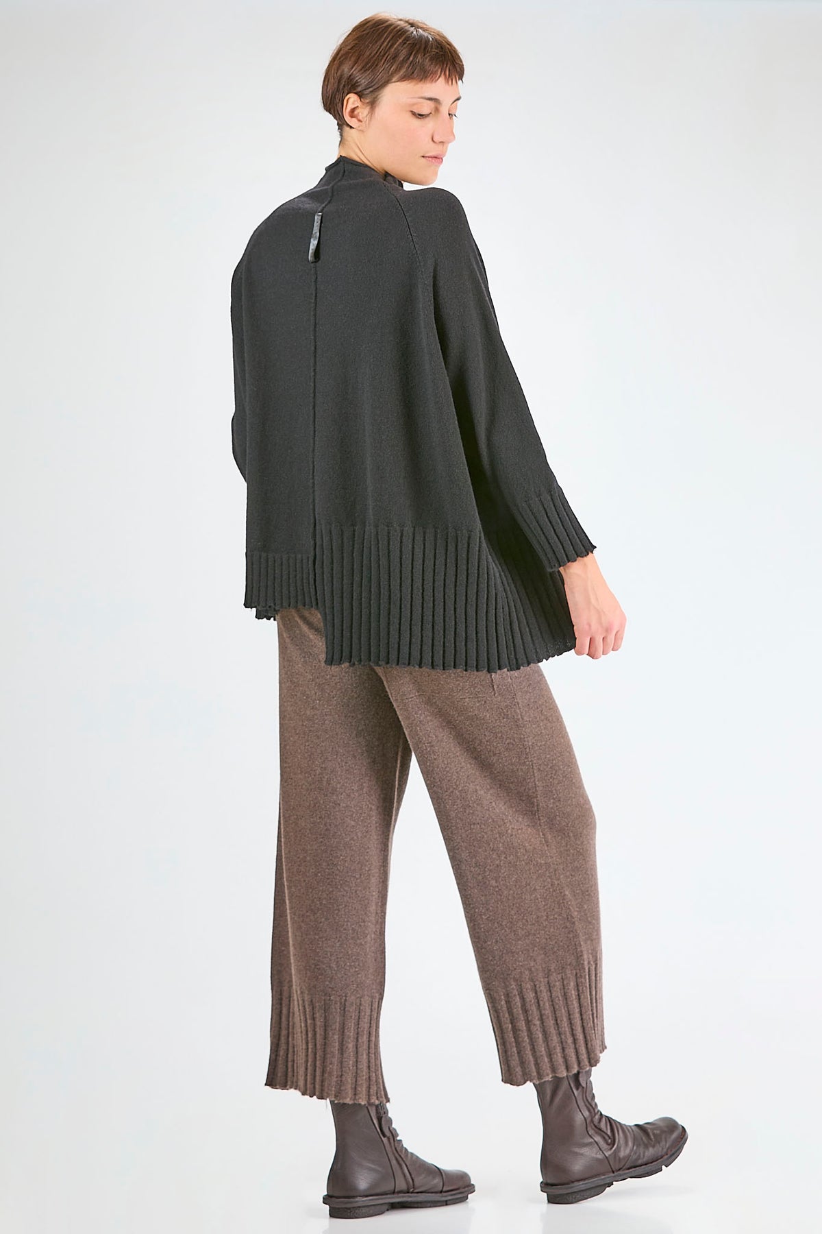 Ivo Milan Radical Fashion - maglieria d. - SERIEN°UMERICA