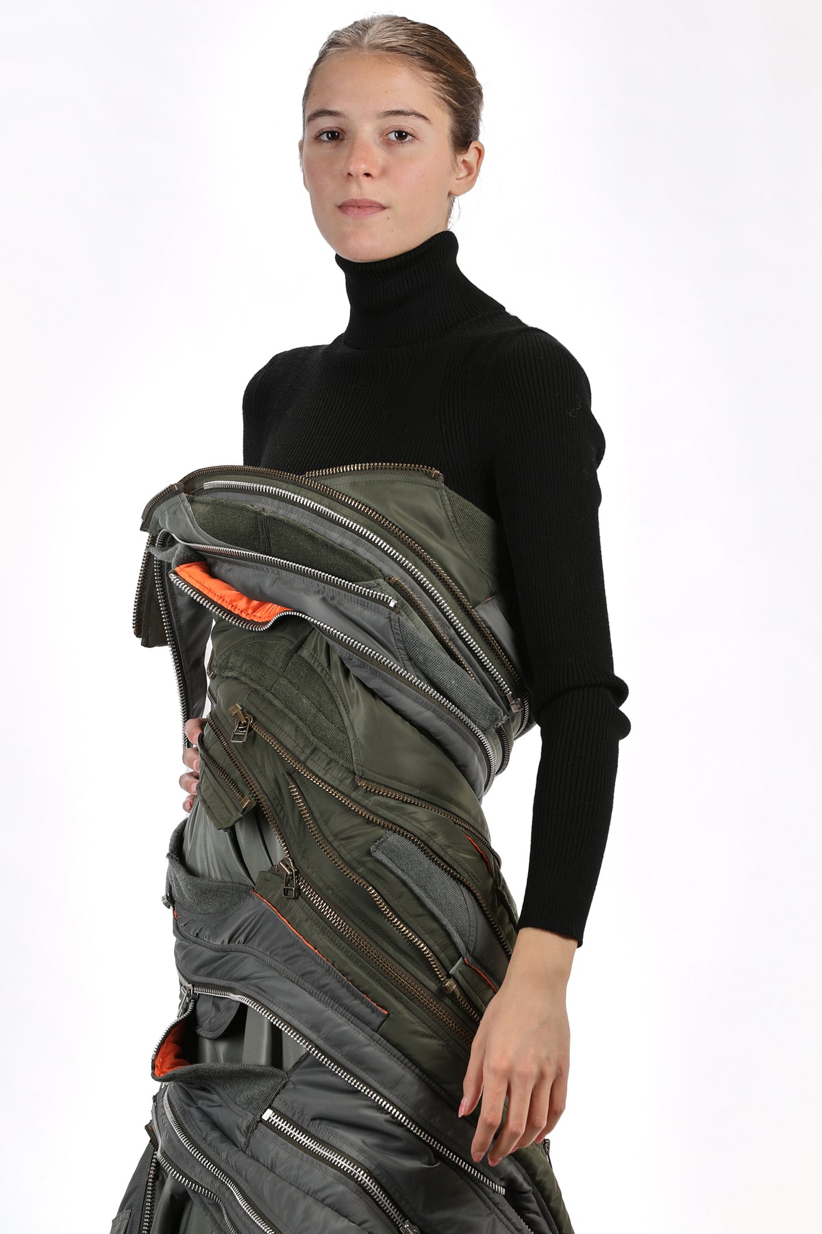 \GESTIONALEimgBeestore29087-1 A IVO MILAN RADICAL FASHION presents JUNYA WATANABE COMME DES GARCONS long green hunting dress made with nylon satin bands joined by zip.jpg