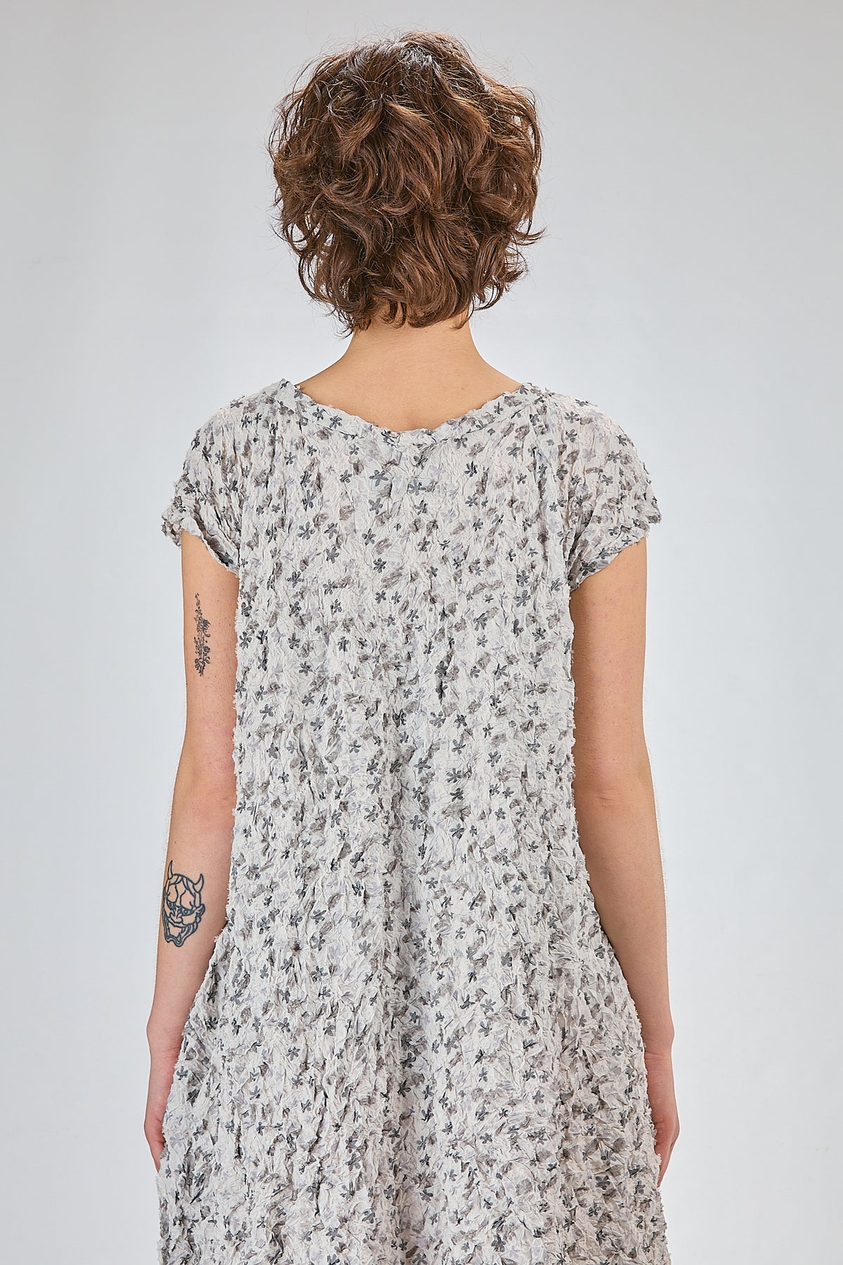 http://localhost:8180/imgBeestore/31822-1 A.jpg