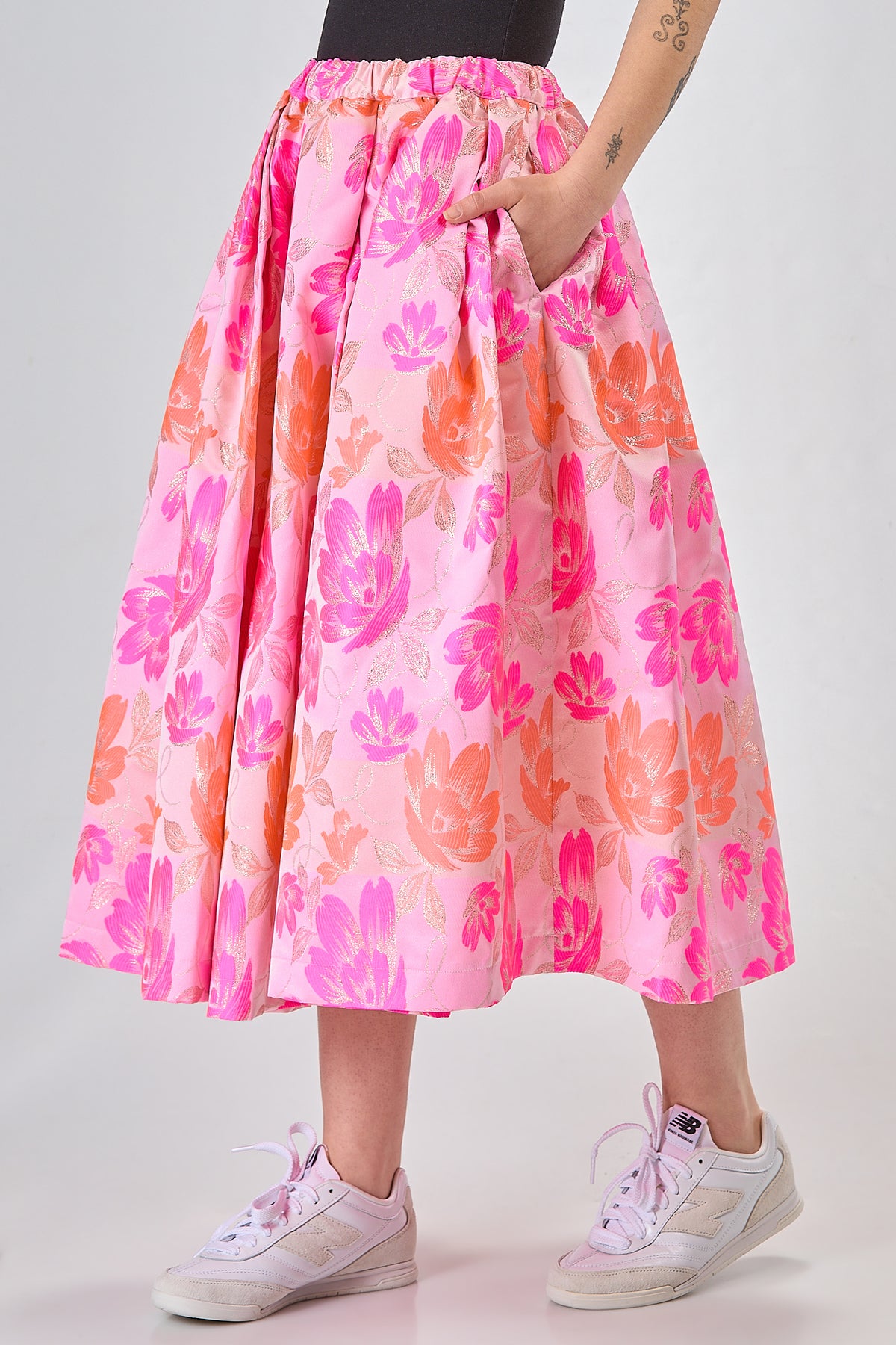 http://localhost:8180/imgBeestore/31735-1 A.jpg