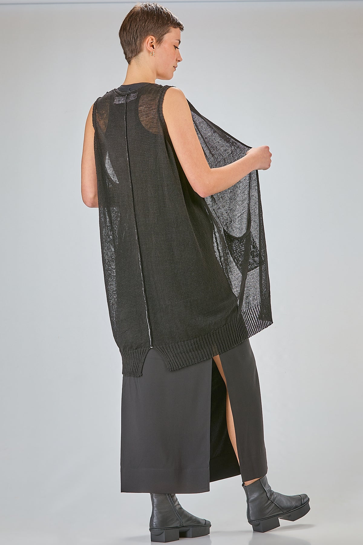 http://localhost:8180/imgBeestore/31586-1 A.jpg