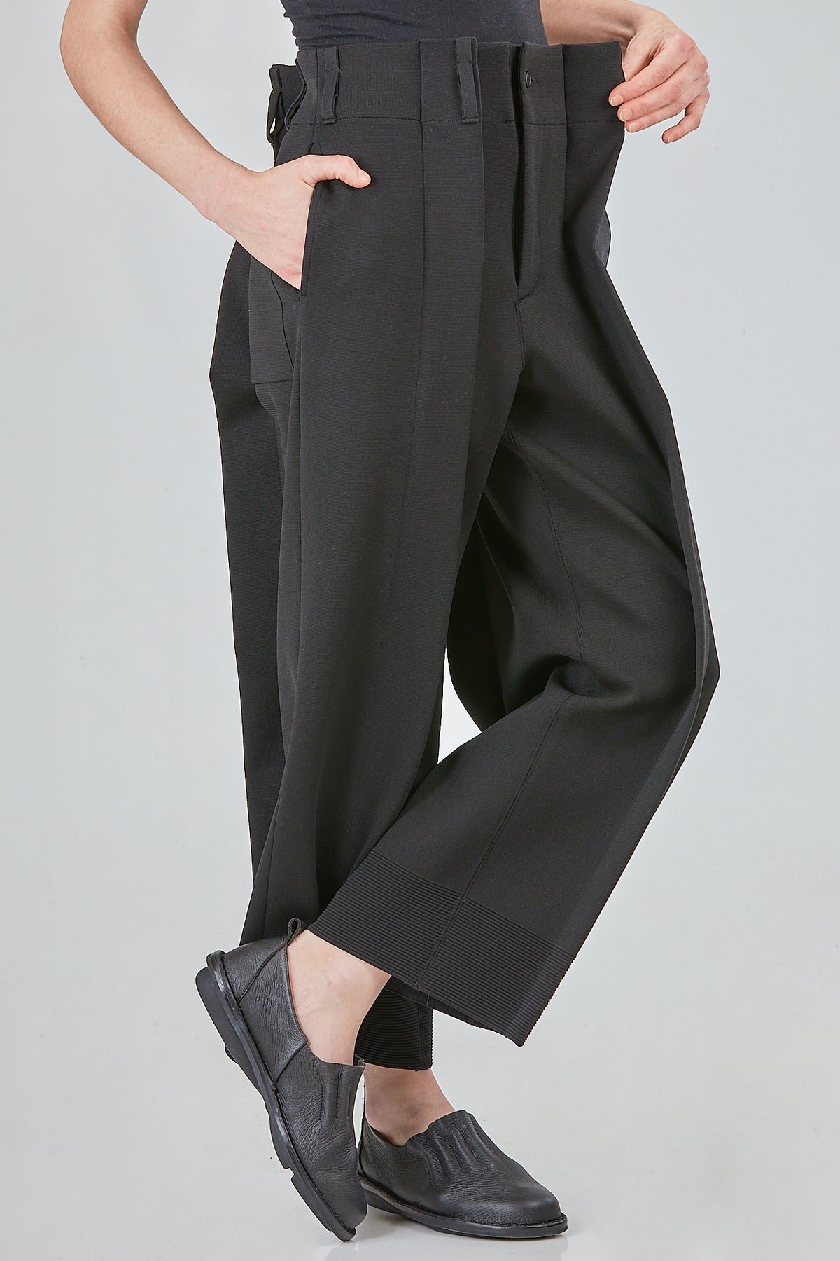 Ivo Milan Radical Fashion - pantaloni - CFCL