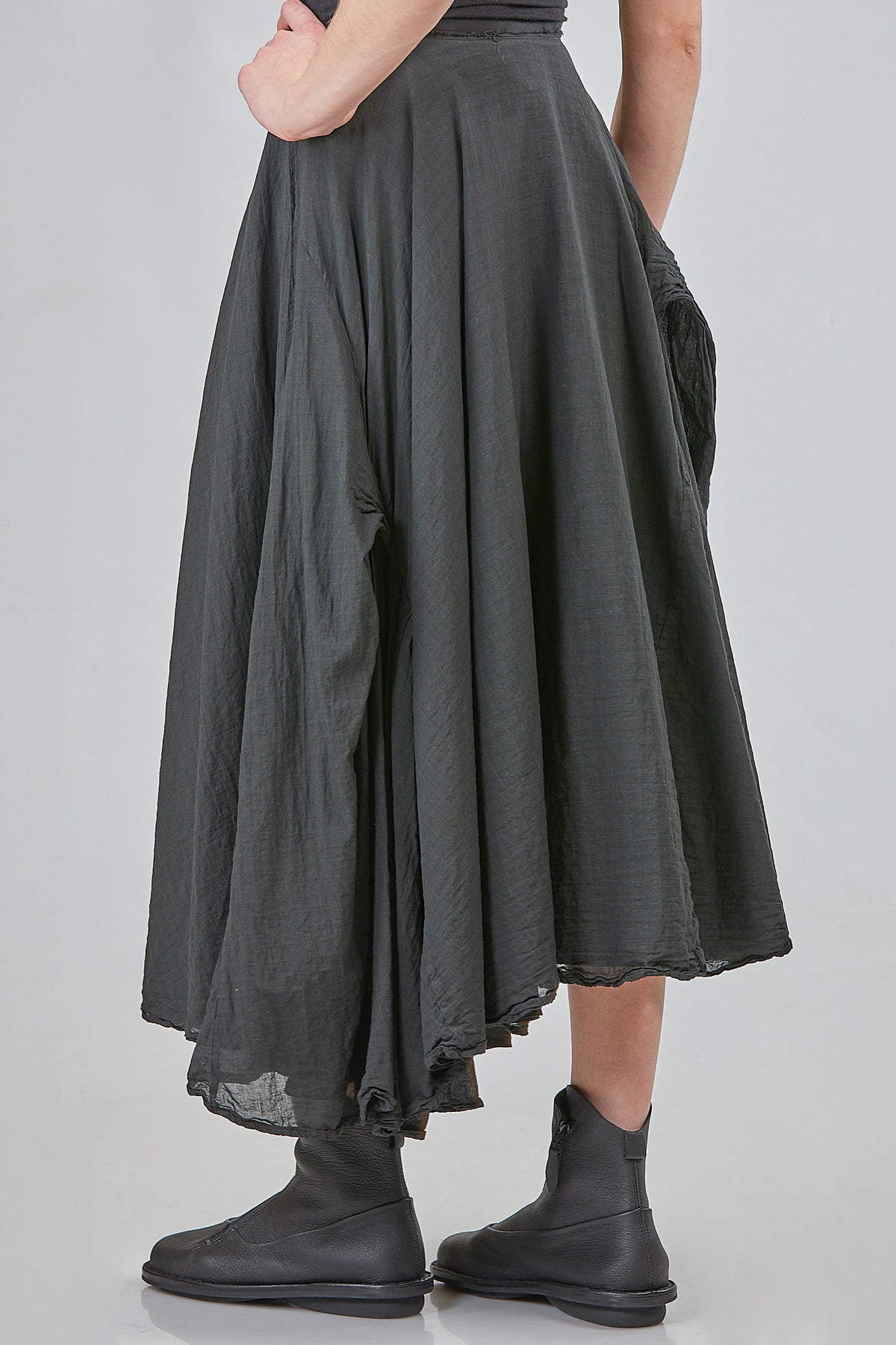 Ivo Milan Radical Fashion - gonne - MARC LE BIHAN