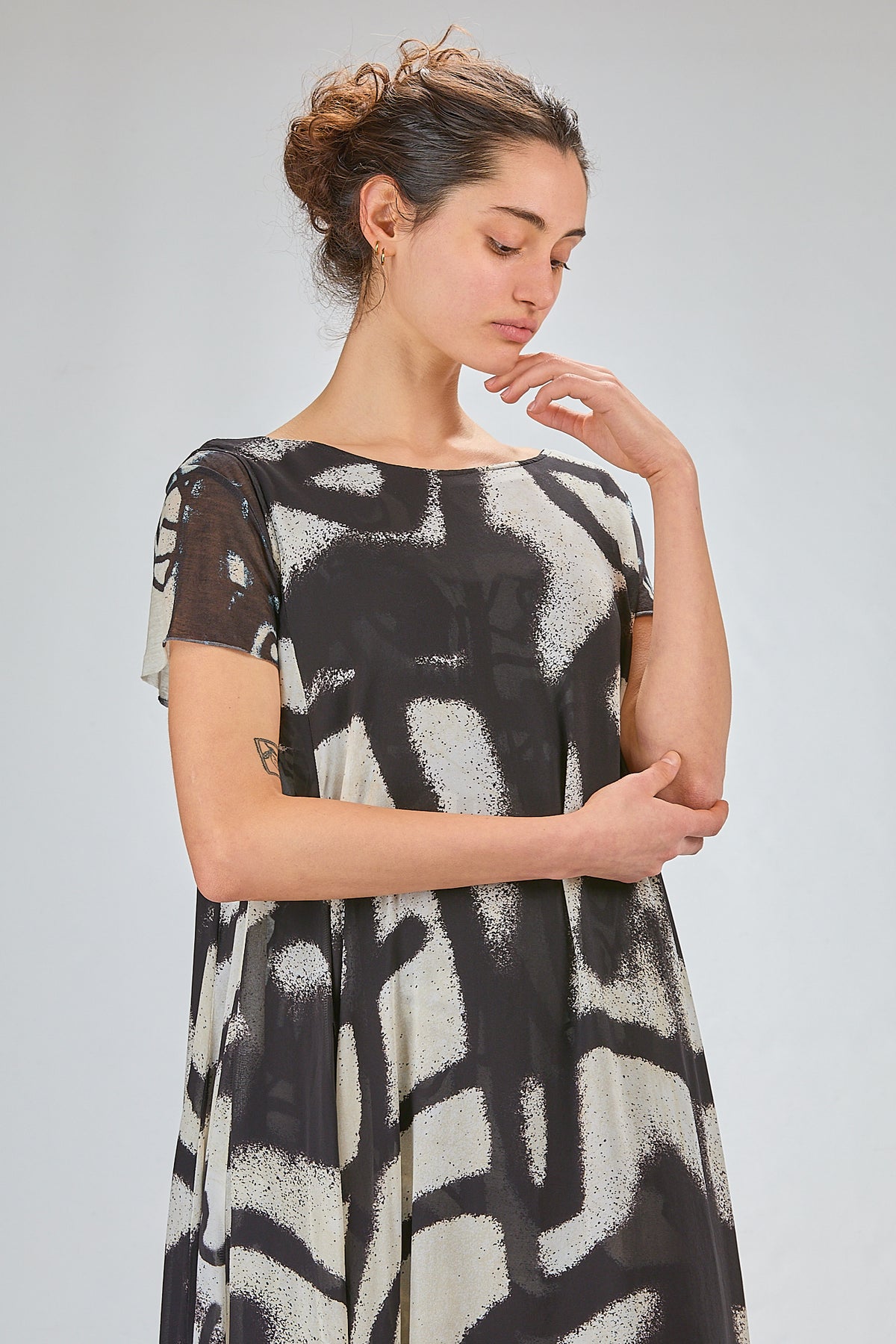 http://localhost:8180/imgBeestore/31794-1 A.jpg