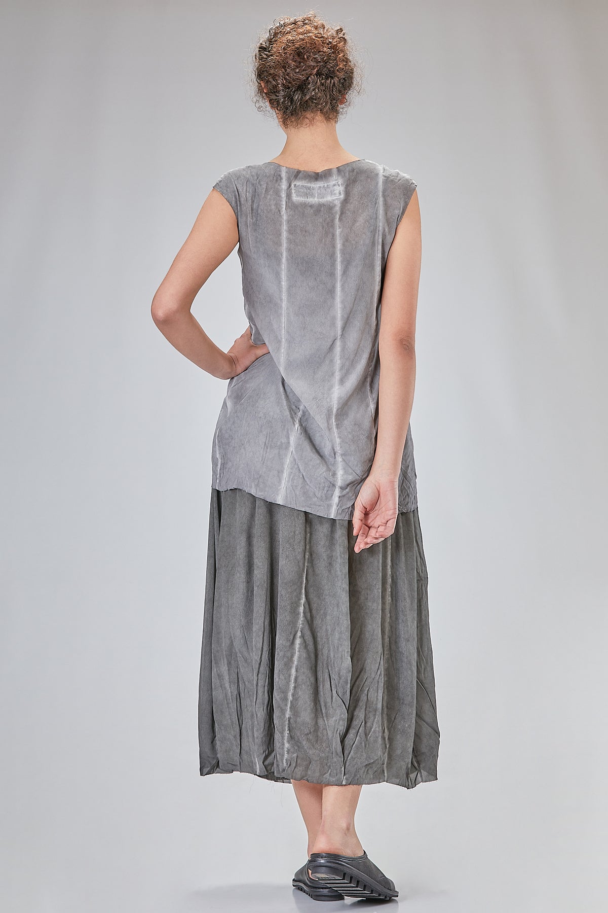 Ivo Milan Radical Fashion - top - RUNDHOLZ DIP