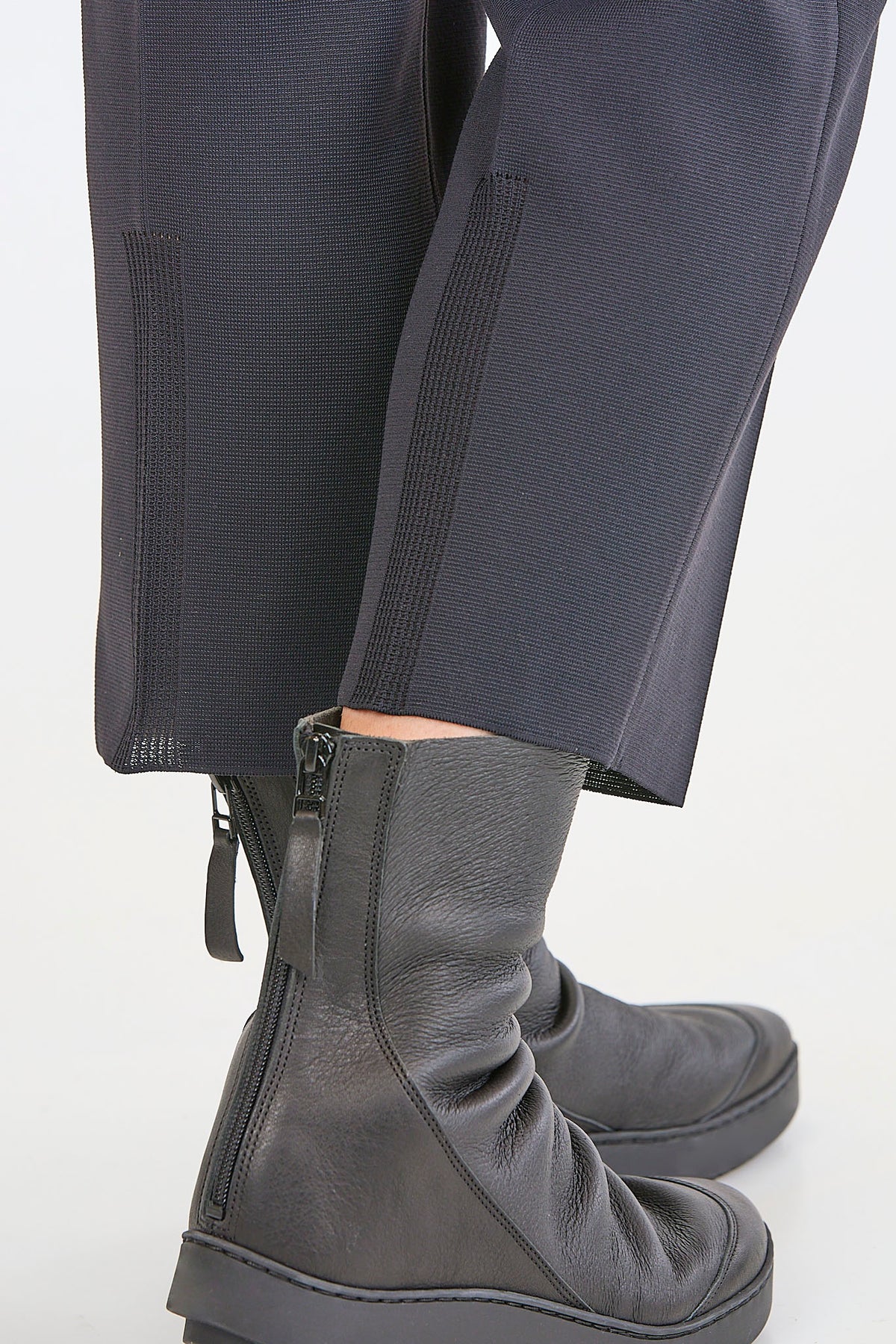 Ivo Milan Radical Fashion - pantaloni - CFCL