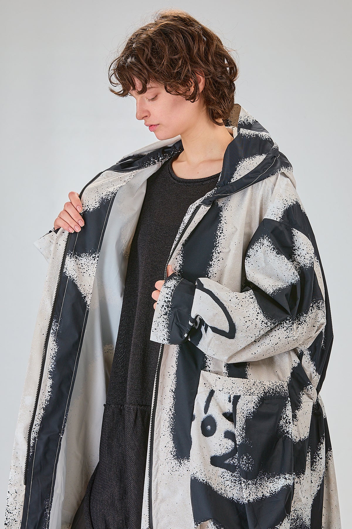 http://localhost:8180/imgBeestore/31782-1 A.jpg