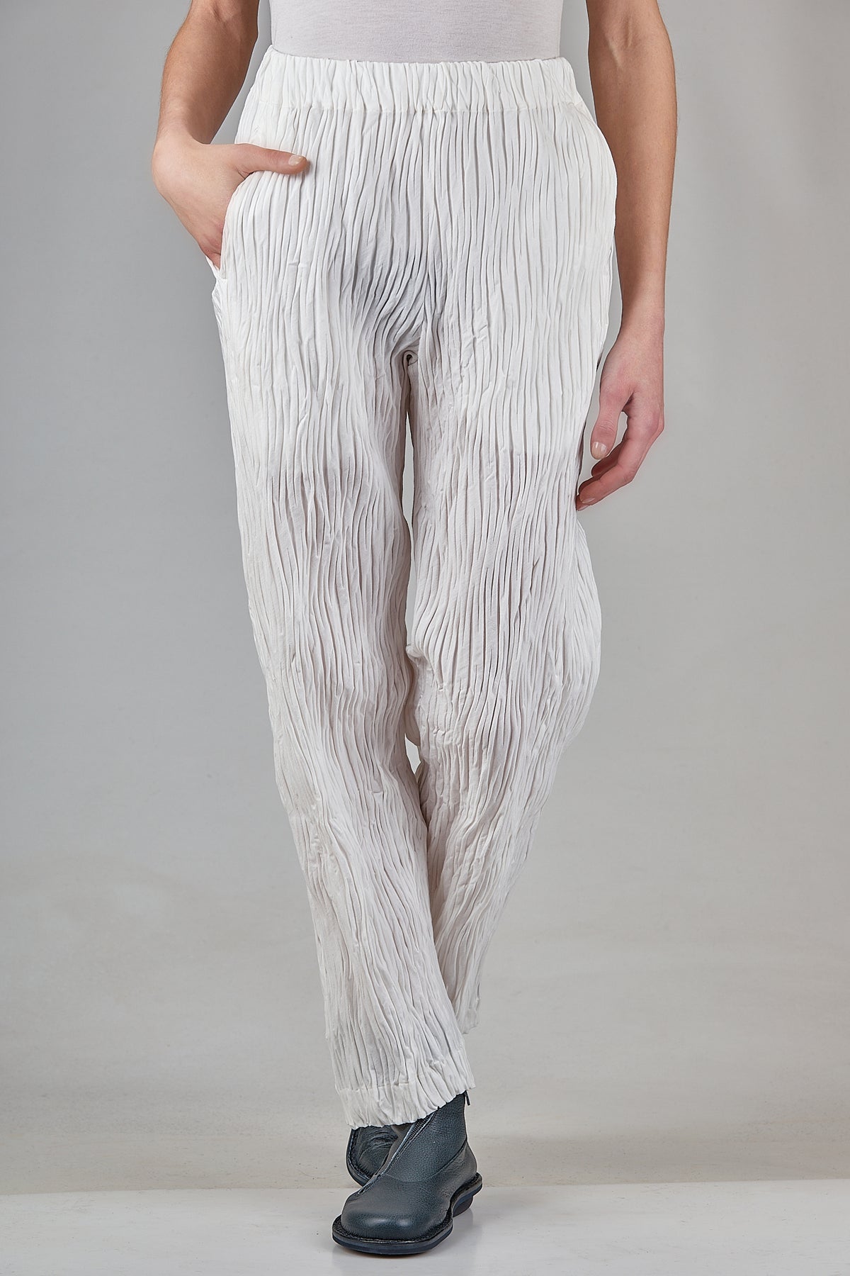 Ivo Milan Radical Fashion - pantaloni - SHU MORIYAMA
