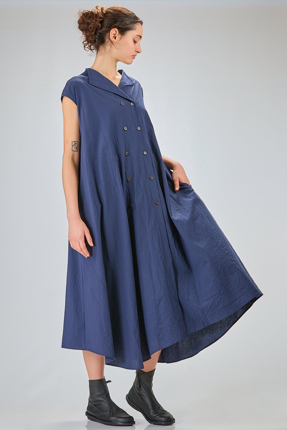 http://localhost:8180/imgBeestore/31692-1 A.jpg