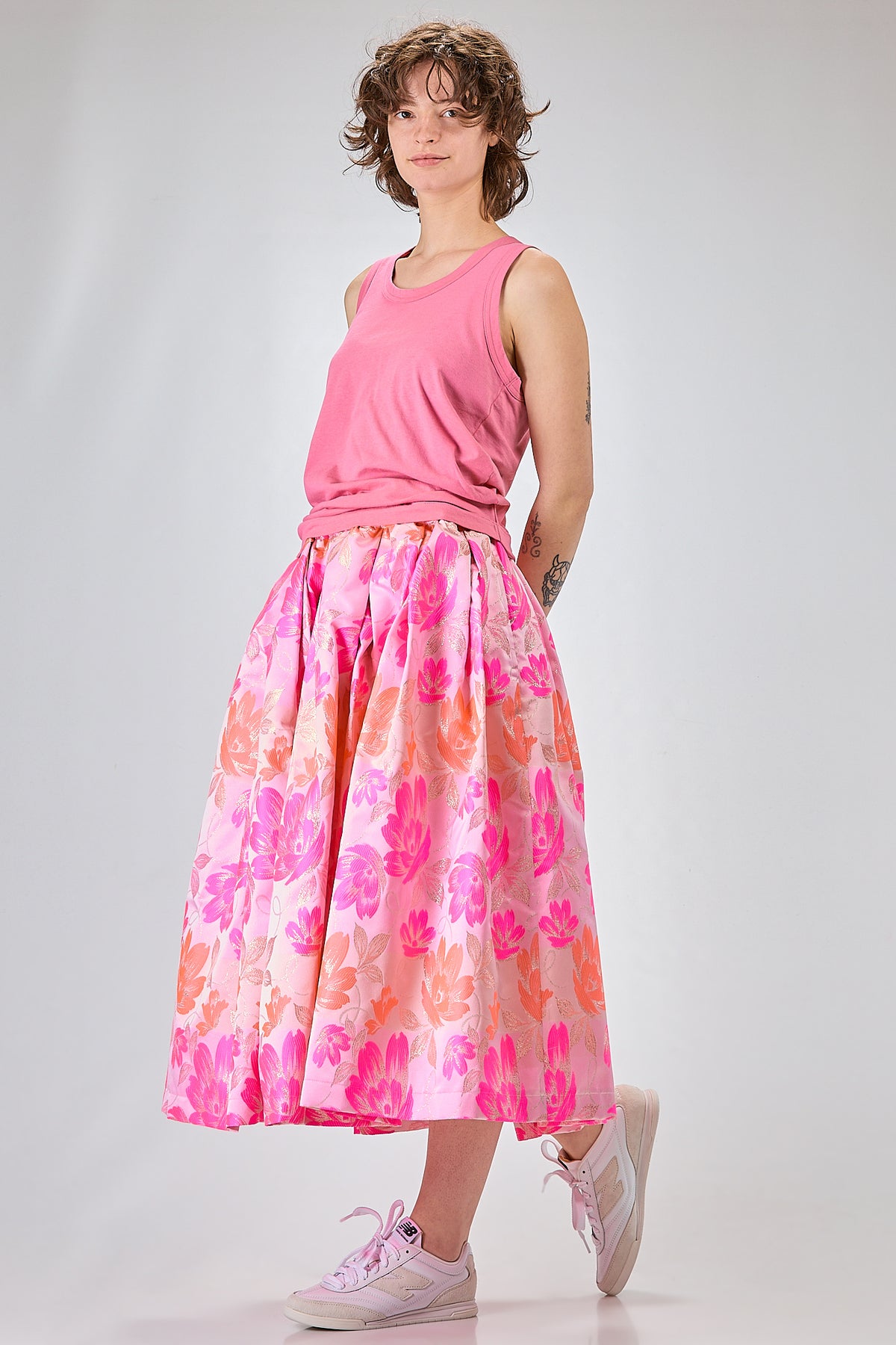 http://localhost:8180/imgBeestore/31733-1 A.jpg