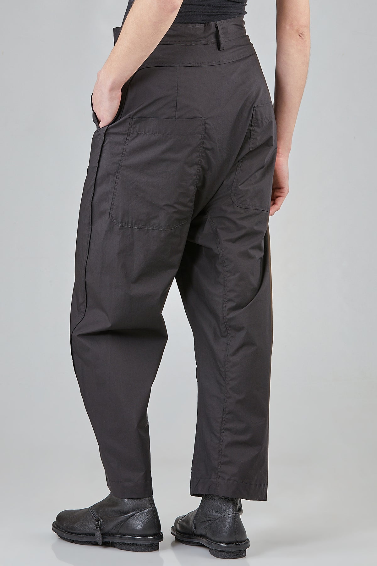 Ivo Milan Radical Fashion - pantaloni - RUNDHOLZ