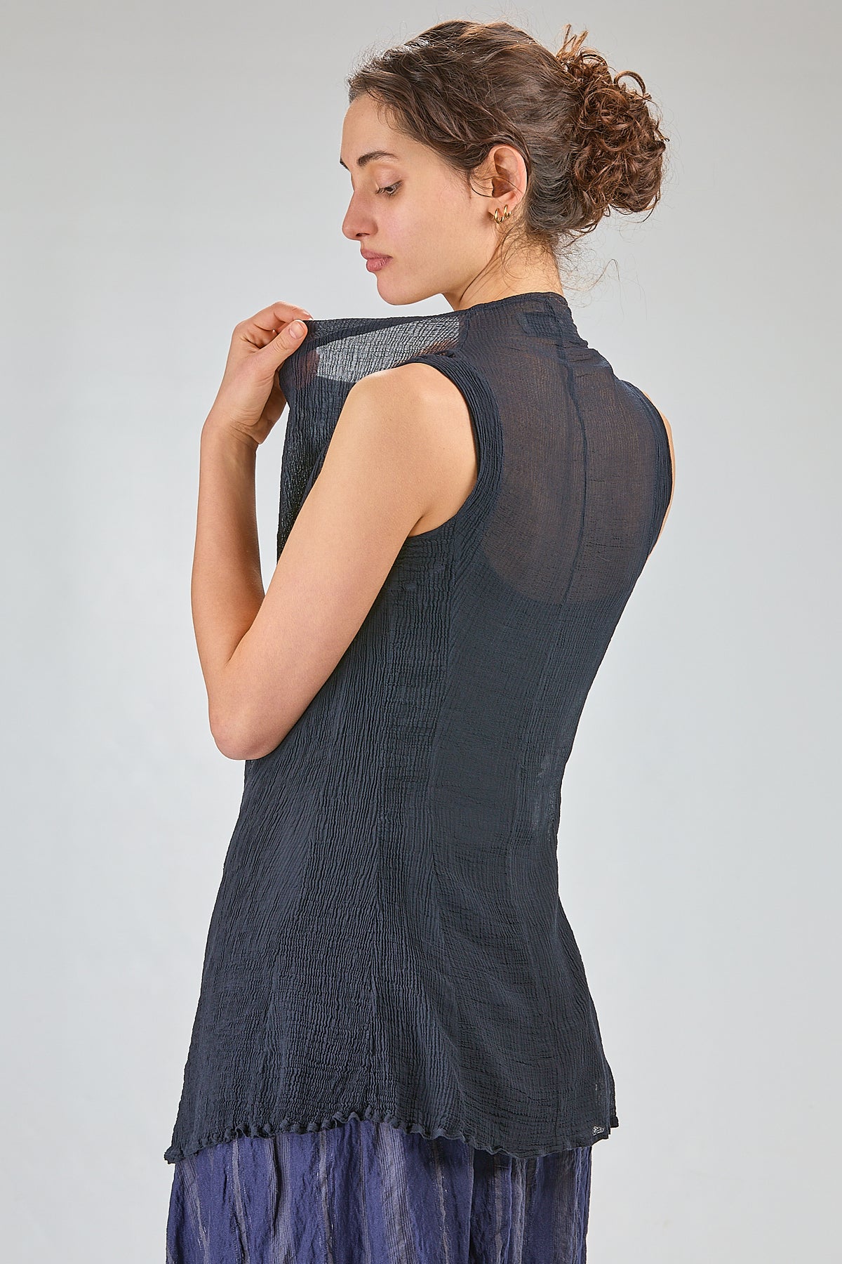 http://localhost:8180/imgBeestore/31754-1 A.jpg