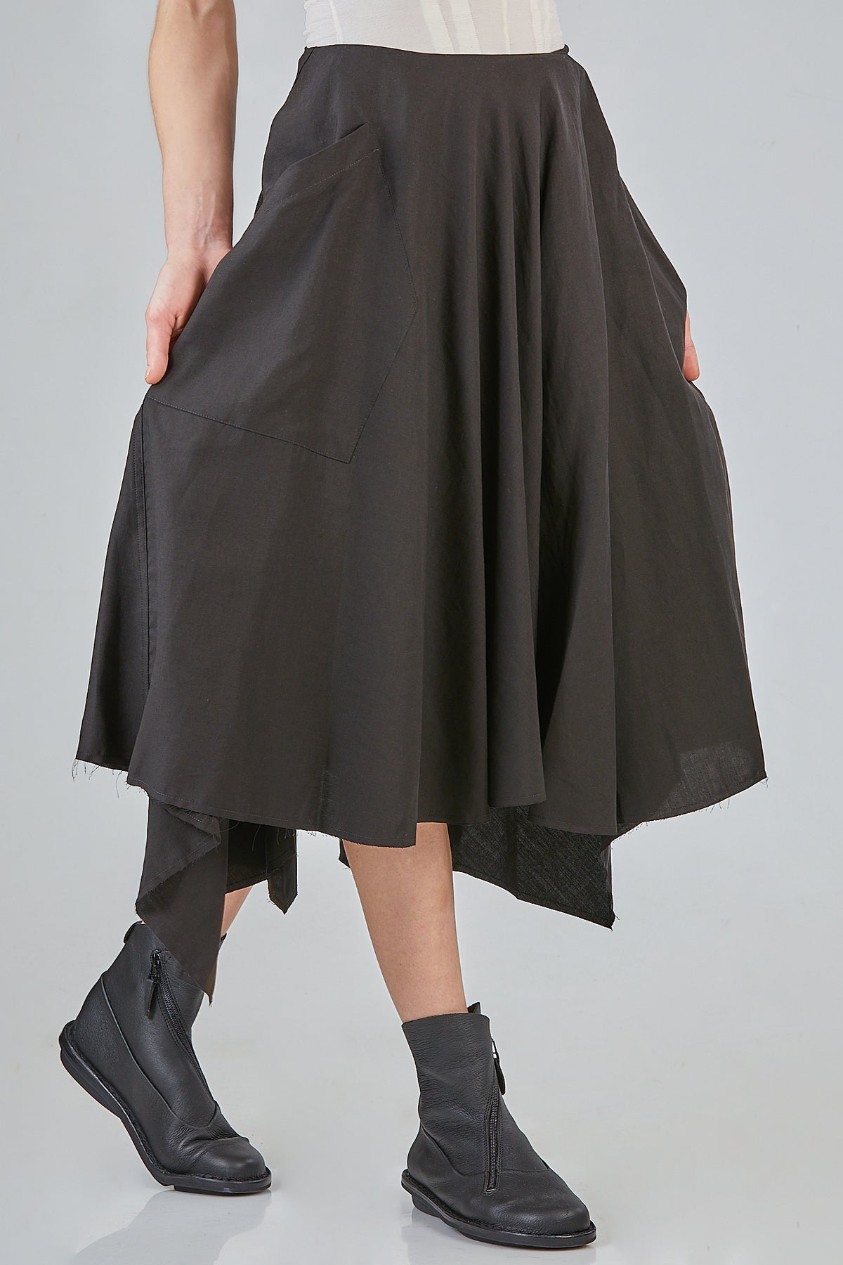 Ivo Milan Radical Fashion - gonne - FORME DEXPRESSION