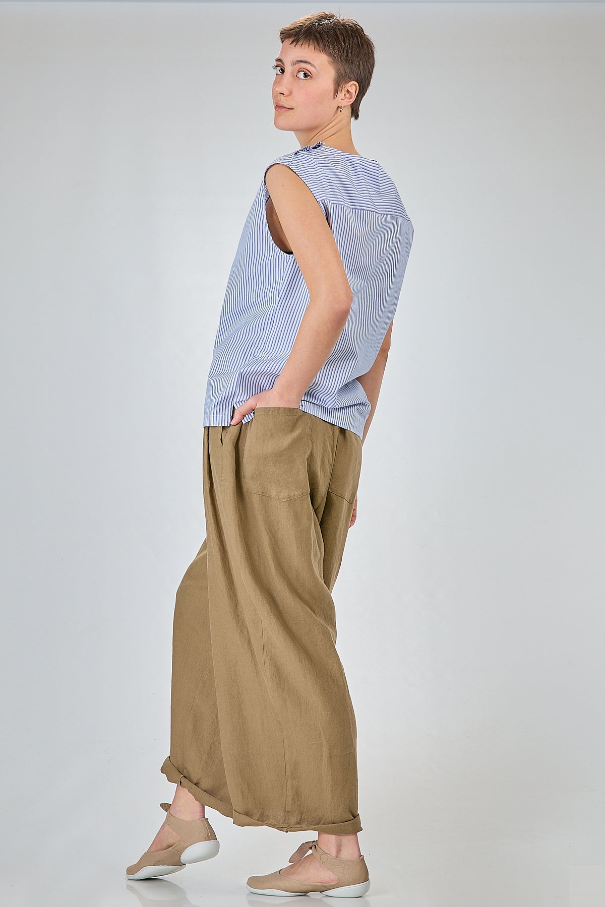 Ivo Milan Radical Fashion - top - CINI