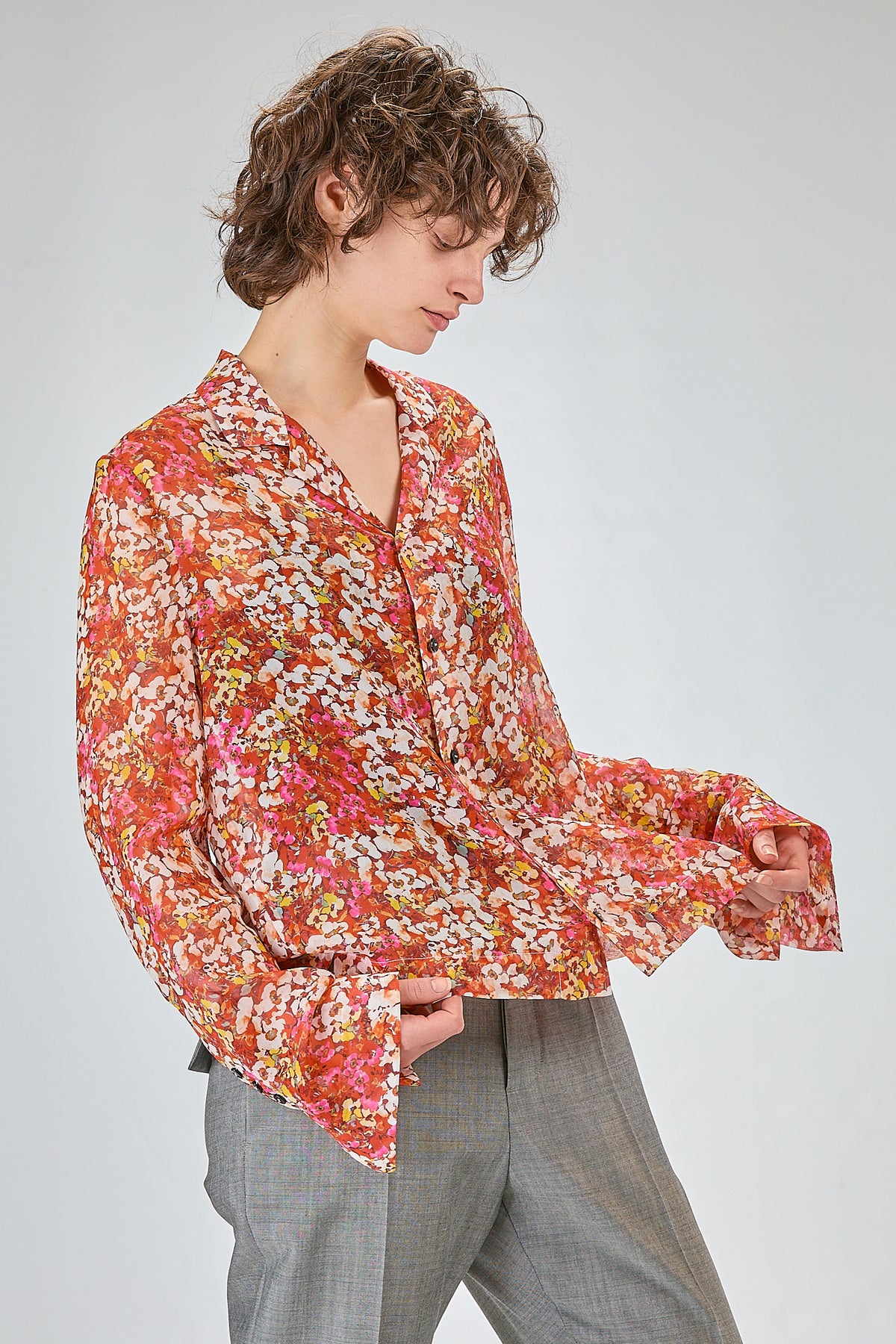 http://localhost:8180/imgBeestore/31718-1 A.jpg