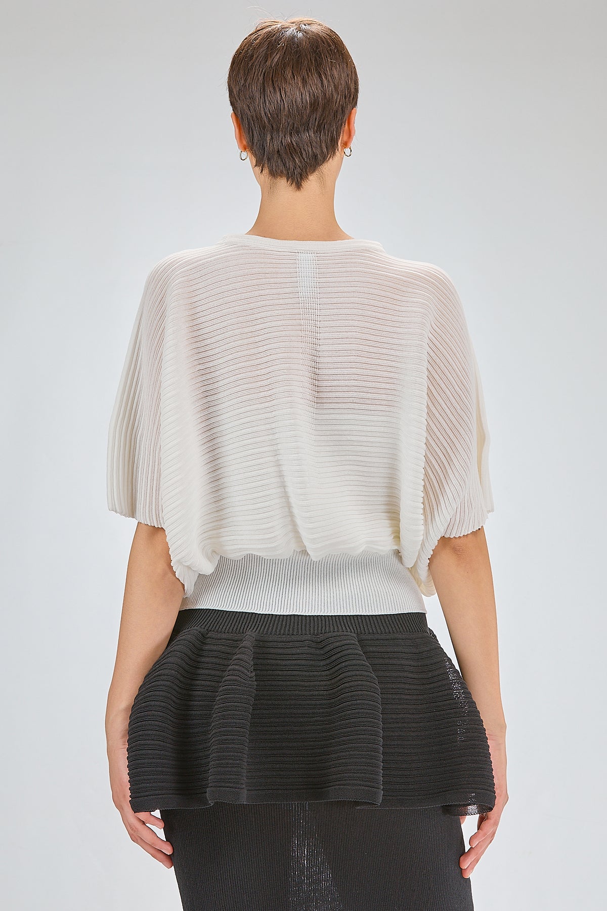 http://localhost:8180/imgBeestore/31661-1 A.jpg