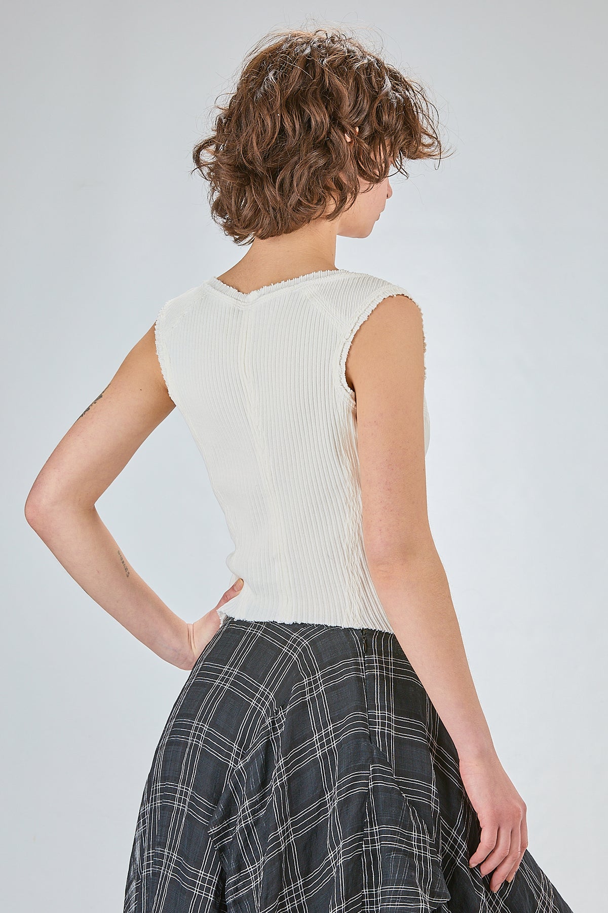 http://localhost:8180/imgBeestore/31757-1 A.jpg