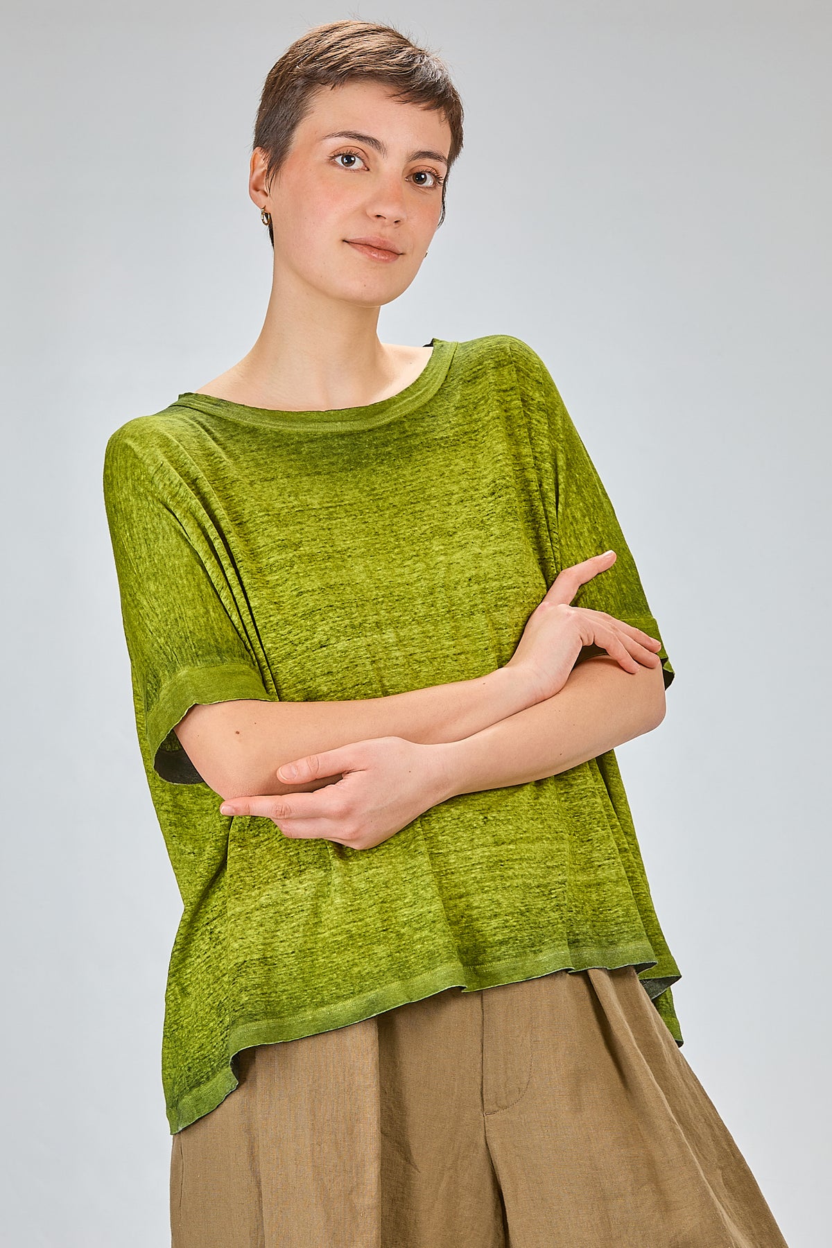 http://localhost:8180/imgBeestore/31628-1 A.jpg