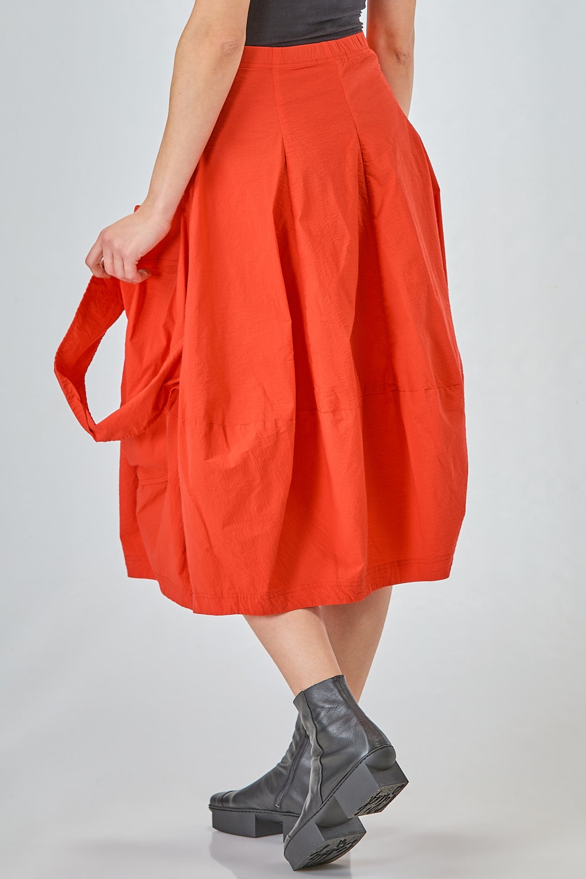 http://localhost:8180/imgBeestore/31785-1 A.jpg