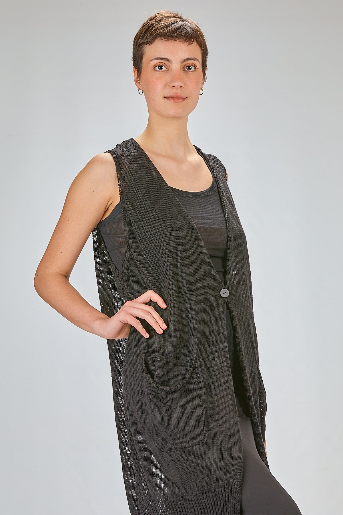 http://localhost:8180/imgBeestore/31586-1 A.jpg