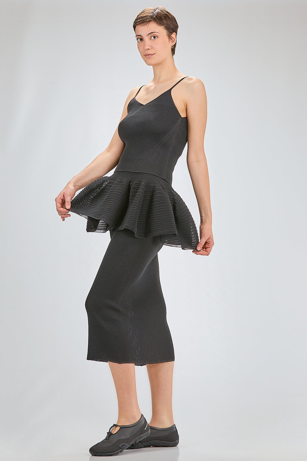 http://localhost:8180/imgBeestore/31665-1 A.jpg