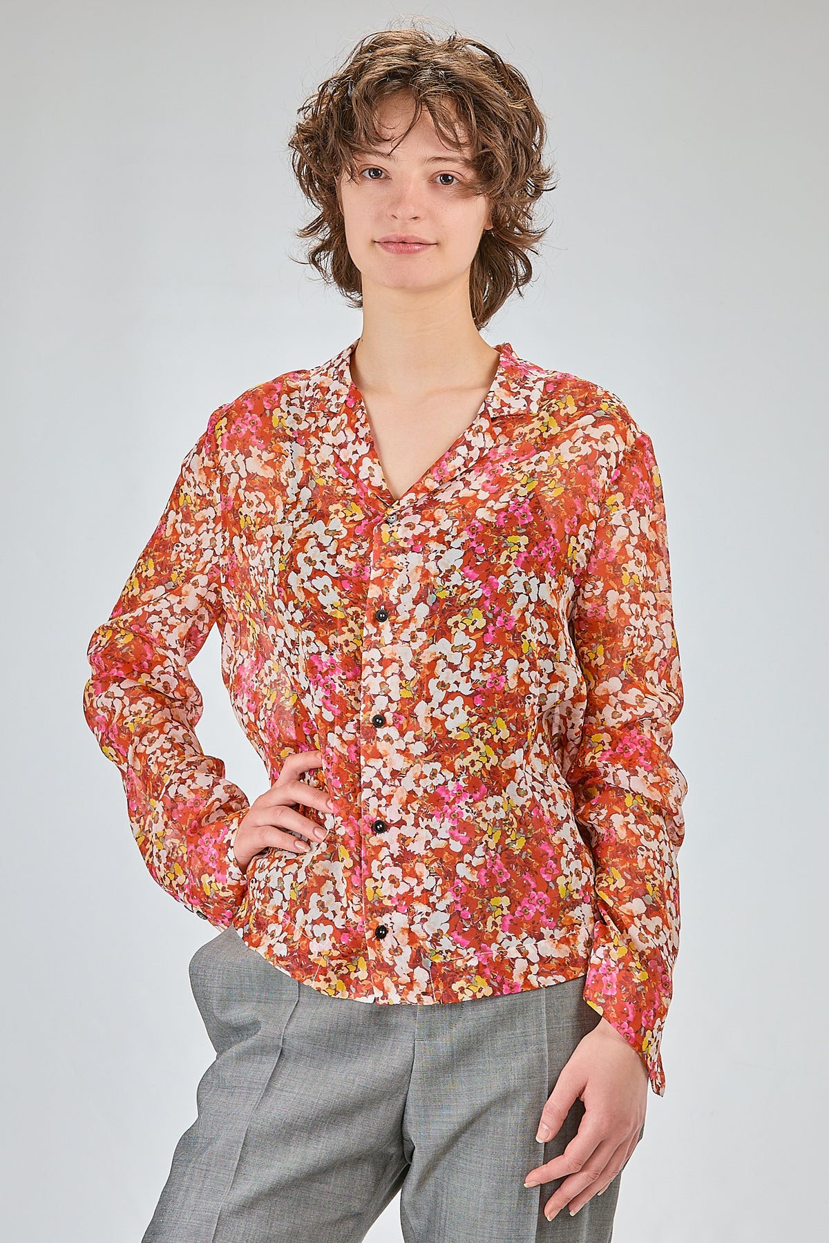 http://localhost:8180/imgBeestore/31718-1 A.jpg