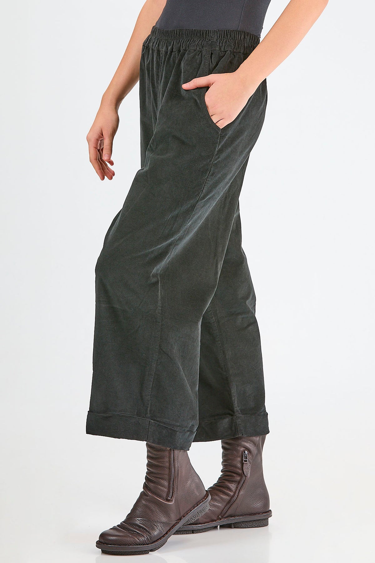 Ivo Milan Radical Fashion - pantaloni - SERIEN°UMERICA