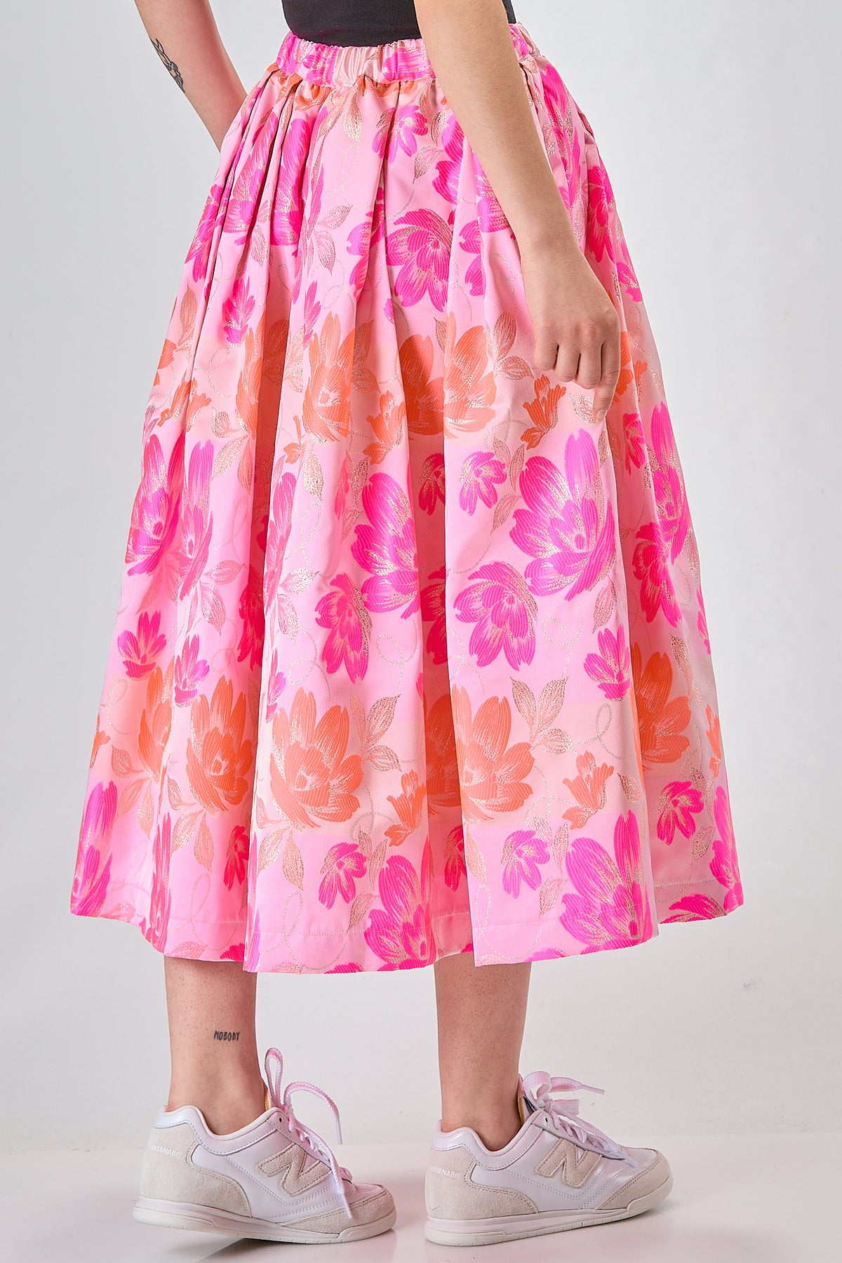 http://localhost:8180/imgBeestore/31735-1 A.jpg