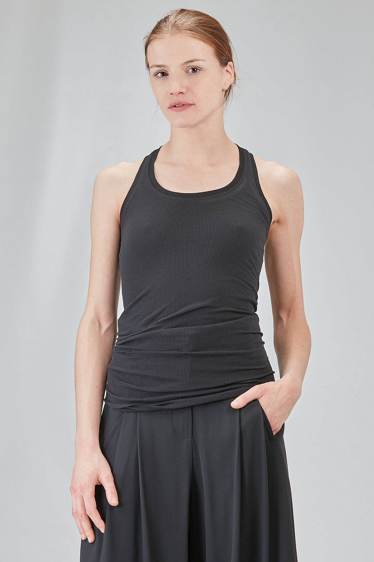 Ivo Milan Radical Fashion - canottiere - ISABEL BENENATO