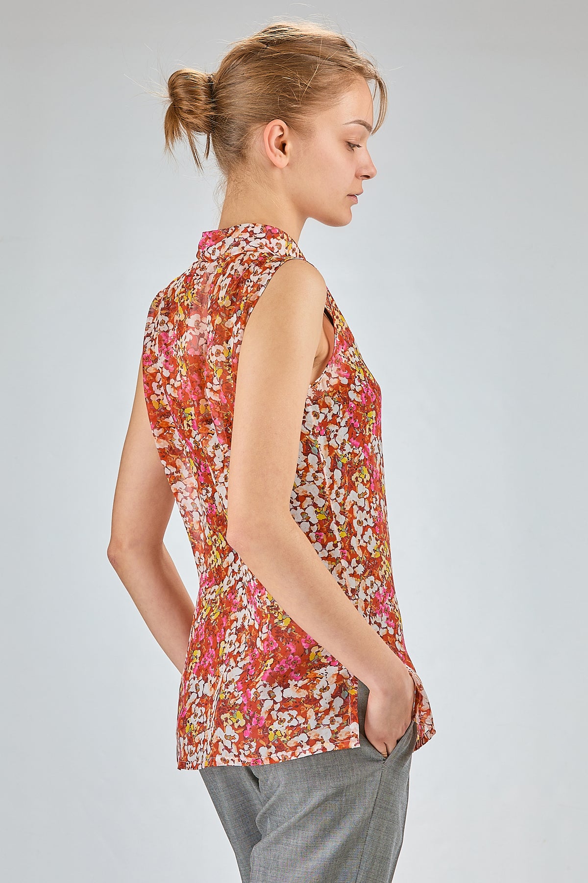 http://localhost:8180/imgBeestore/31717-1 A.jpg
