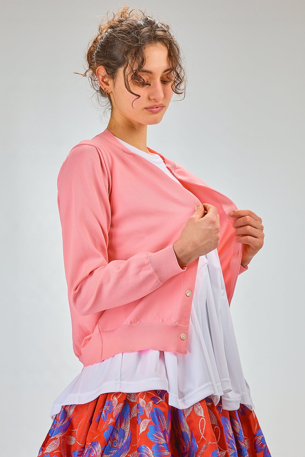 http://localhost:8180/imgBeestore/31734-1 A.jpg