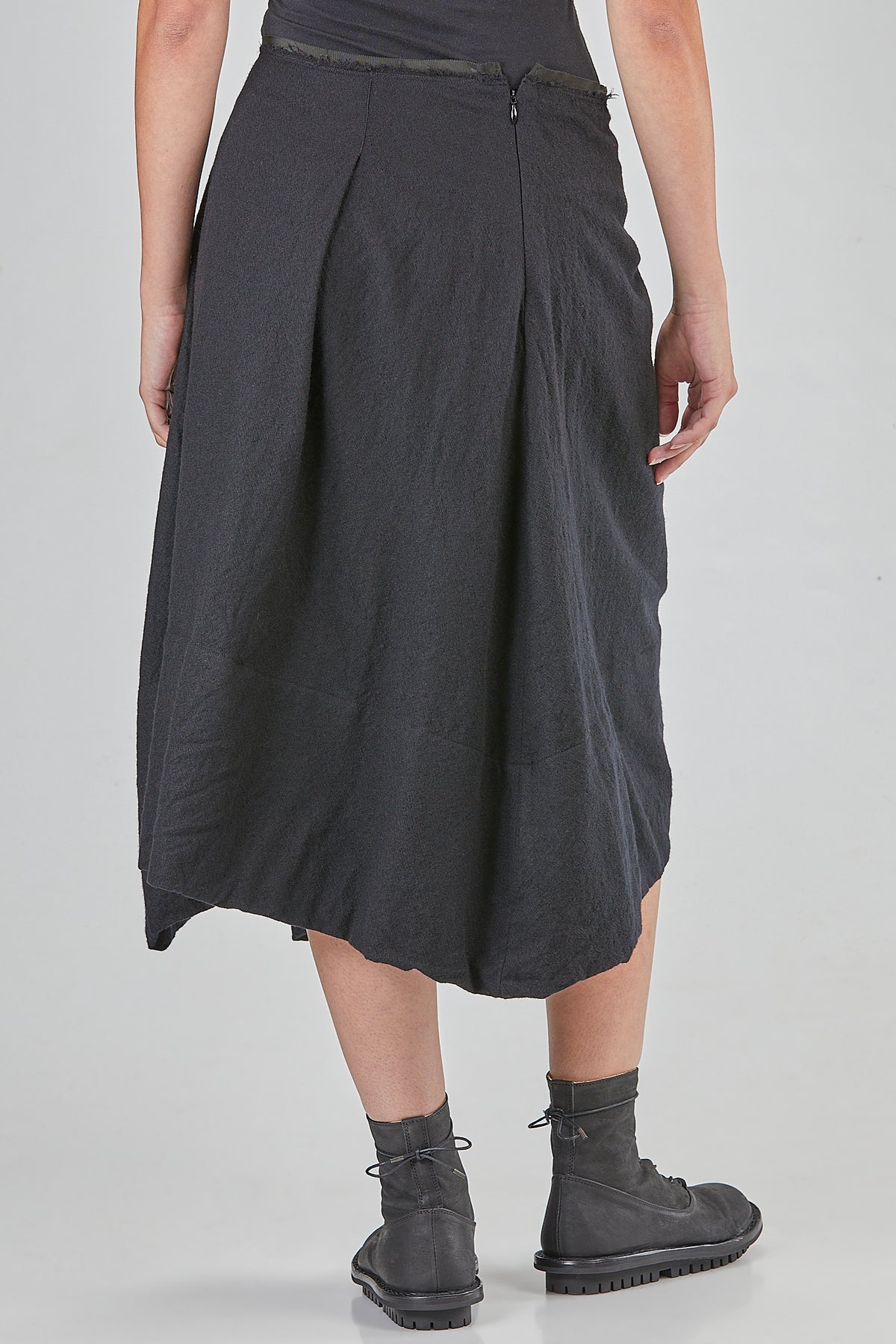 \GESTIONALEimgBeestore31394-1 A MARC LE BIHAN skirt- IVO MILAN RADICAL FASHION.jpg