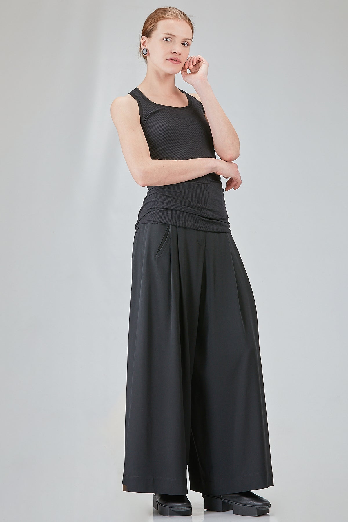 Ivo Milan Radical Fashion - canottiere - ISABEL BENENATO