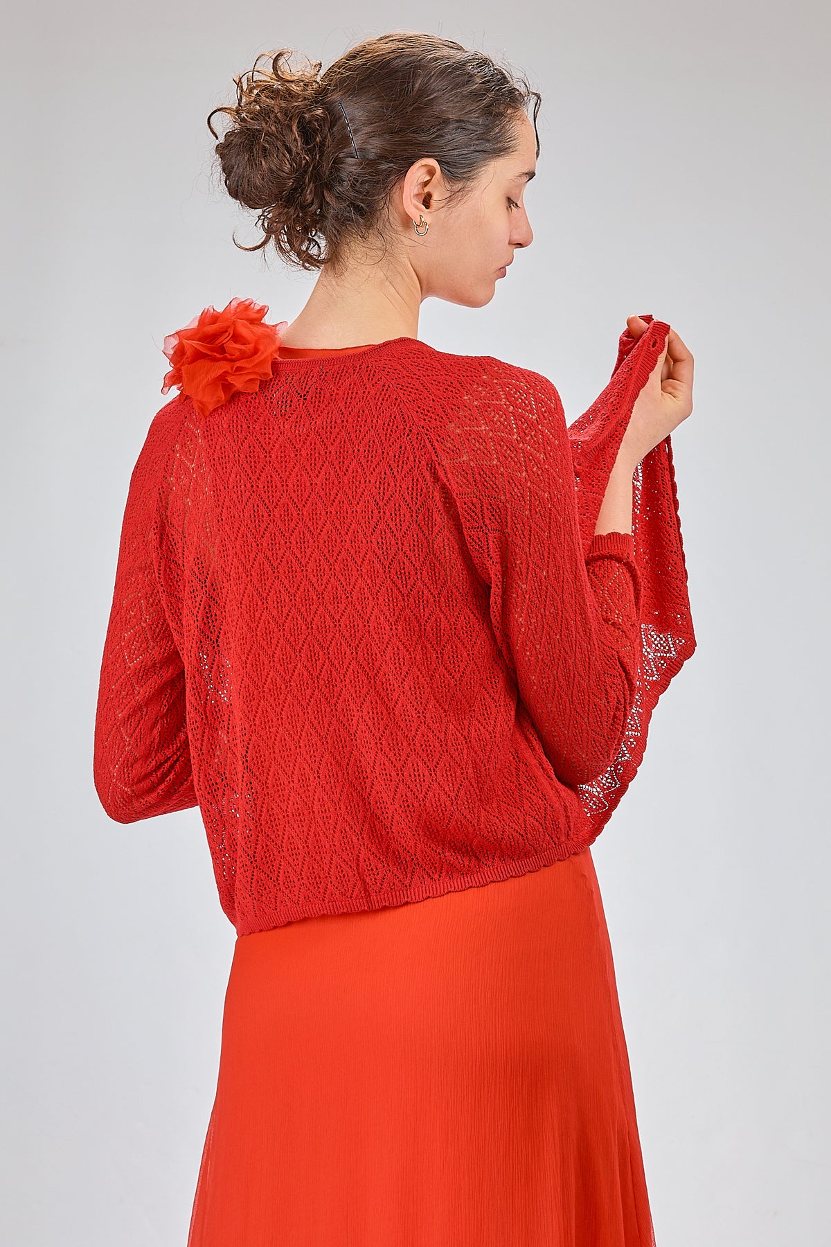 http://localhost:8180/imgBeestore/31622-1 A.jpg