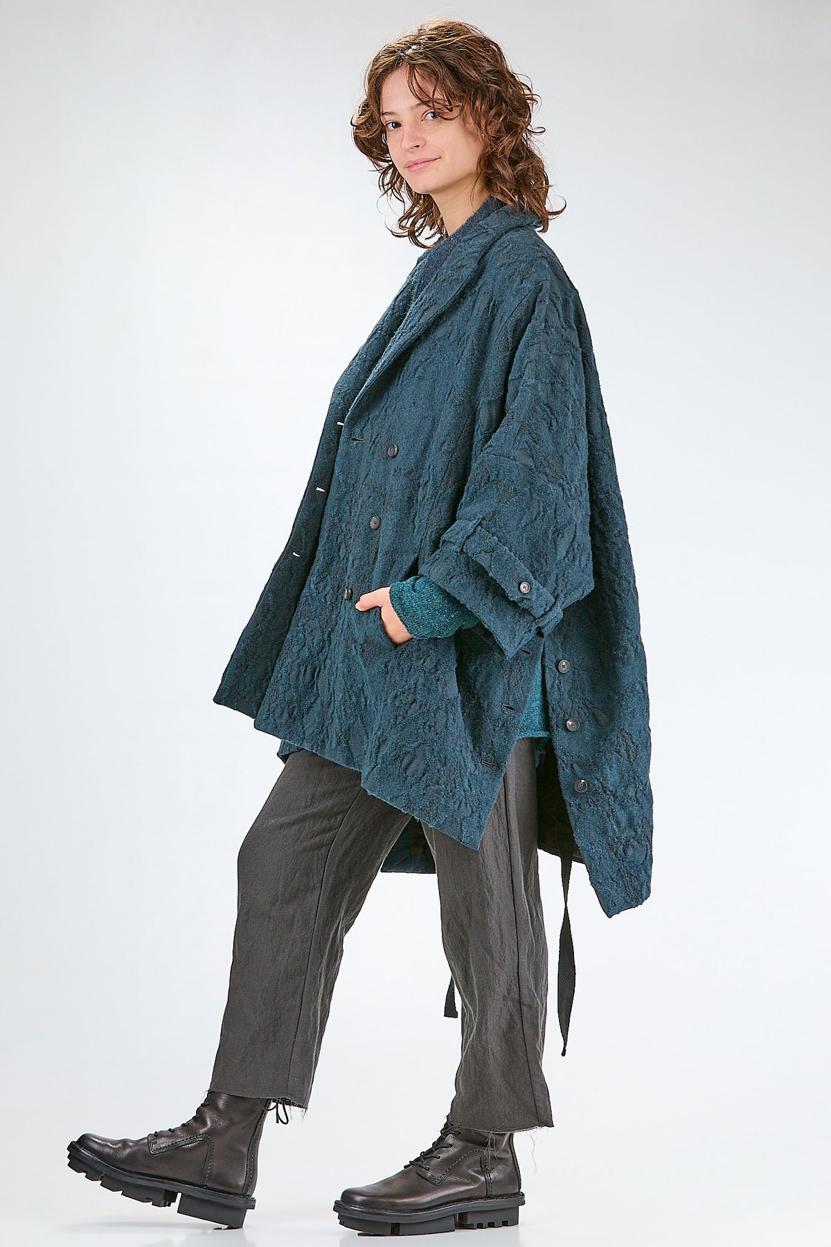Ivo Milan Radical Fashion - caban d. - MASNADA