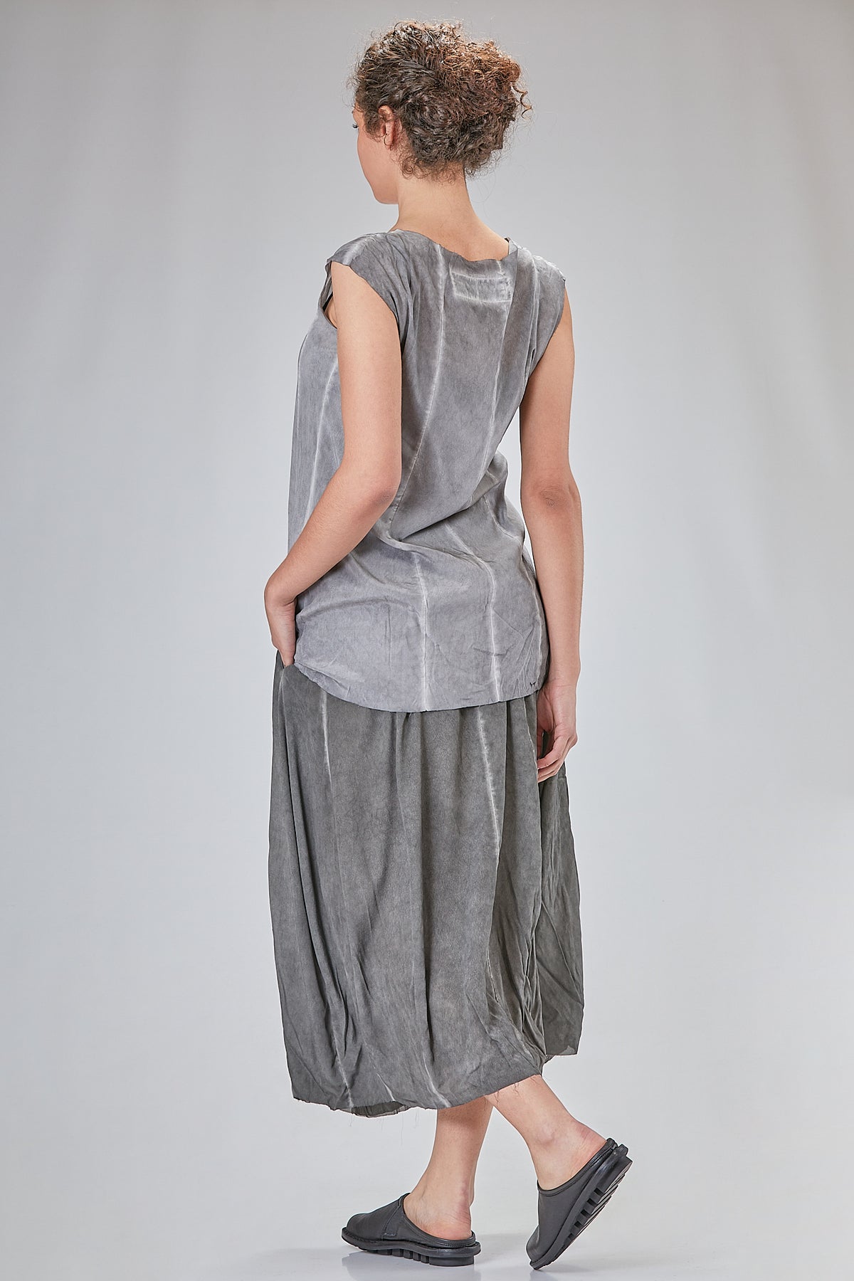 Ivo Milan Radical Fashion - top - RUNDHOLZ DIP