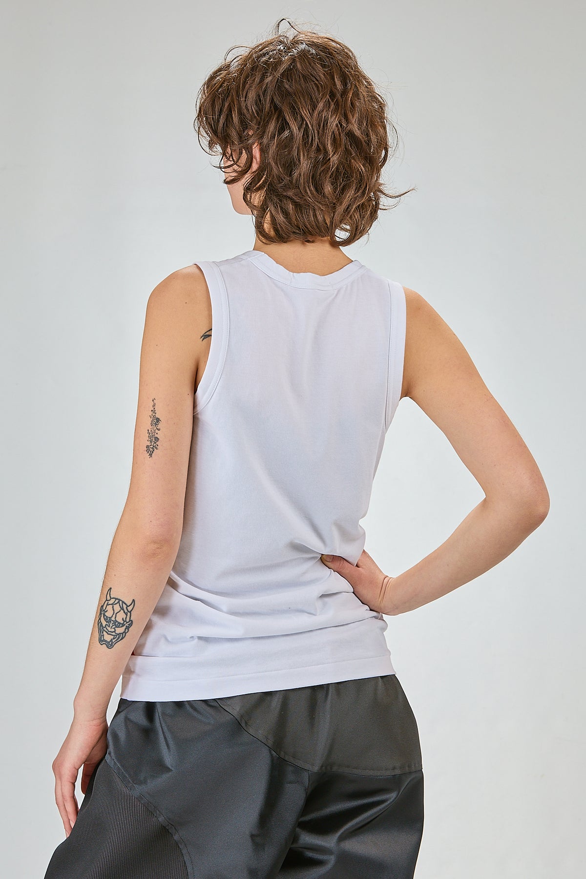 http://localhost:8180/imgBeestore/31729-1 A.jpg