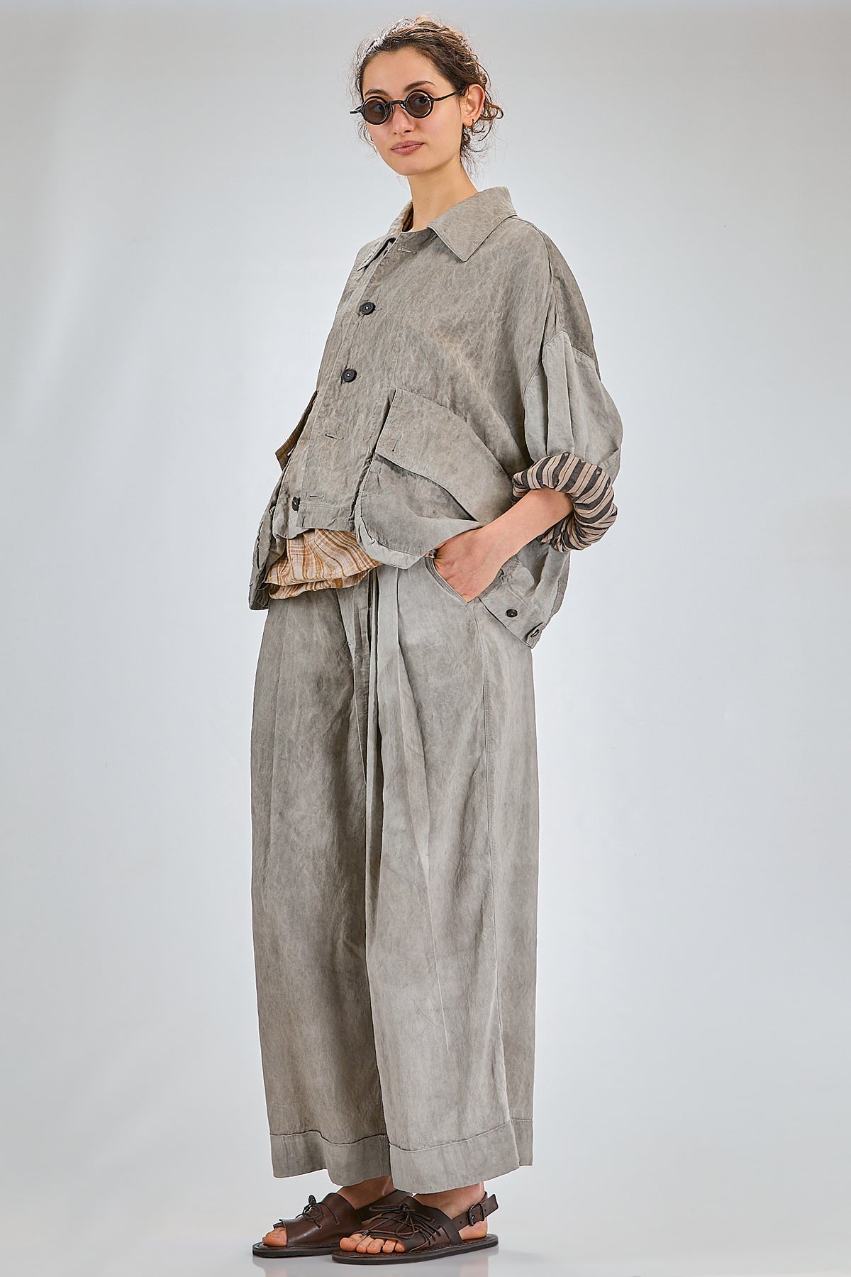 http://localhost:8180/imgBeestore/31781-1 A.jpg