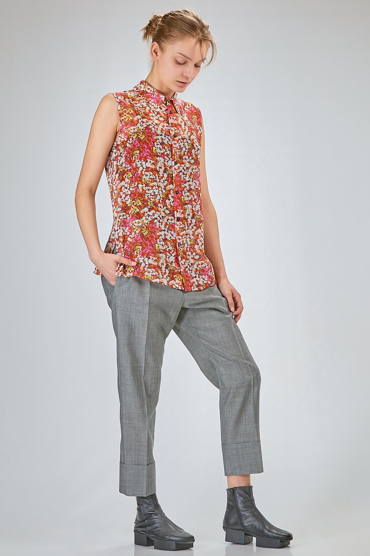http://localhost:8180/imgBeestore/31717-1 A.jpg
