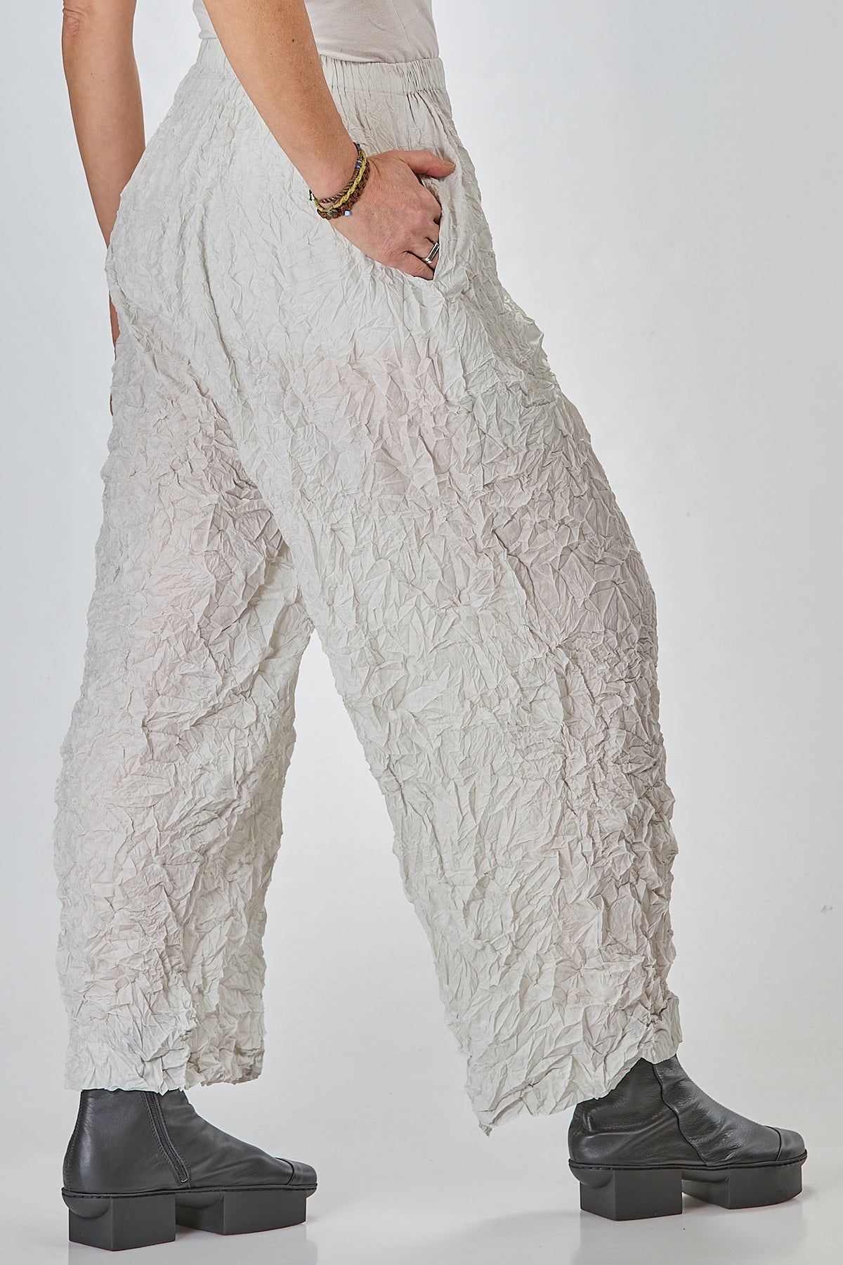 Ivo Milan Radical Fashion - pantaloni - SHU MORIYAMA
