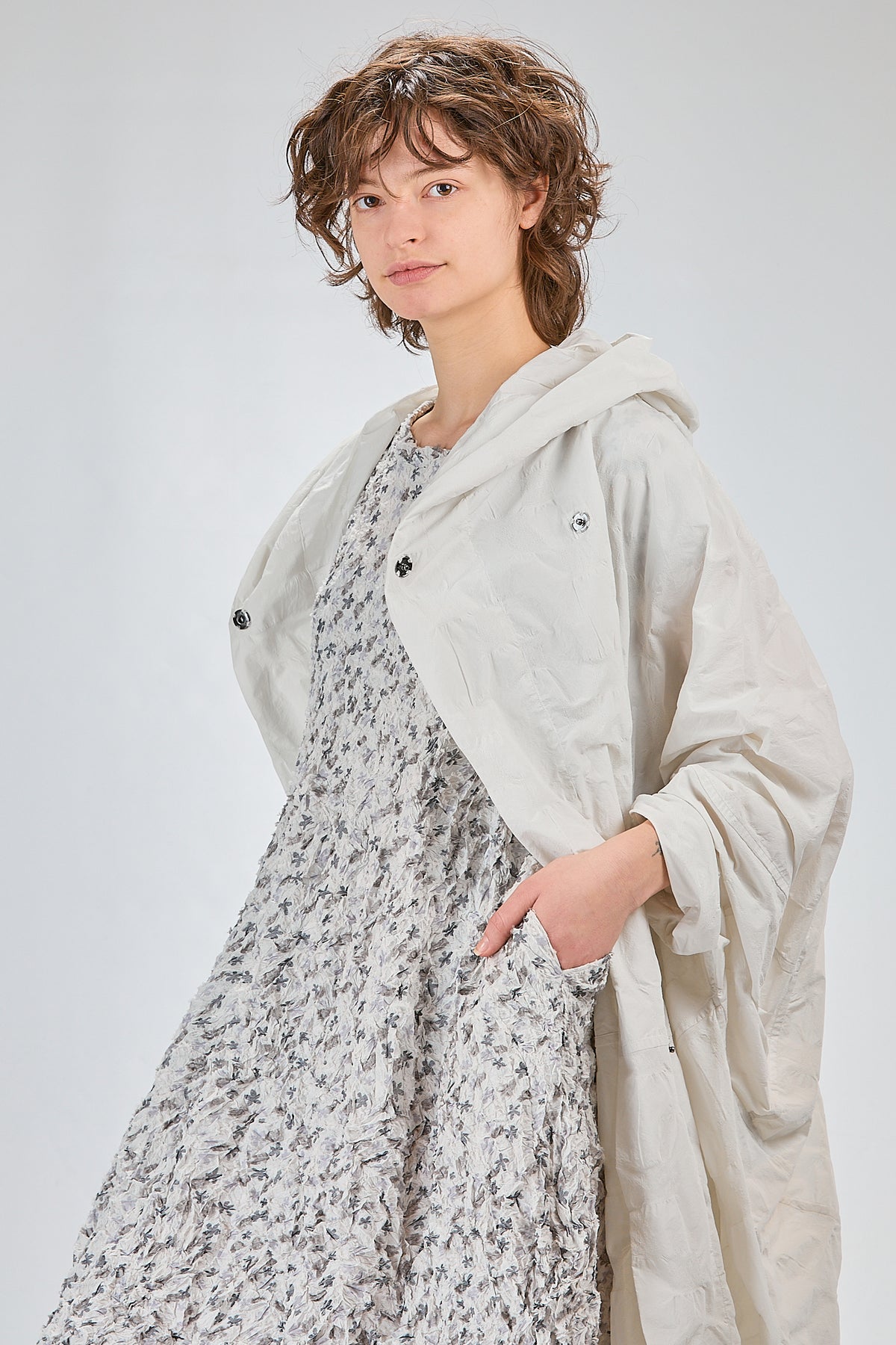 http://localhost:8180/imgBeestore/31834-1 A.jpg