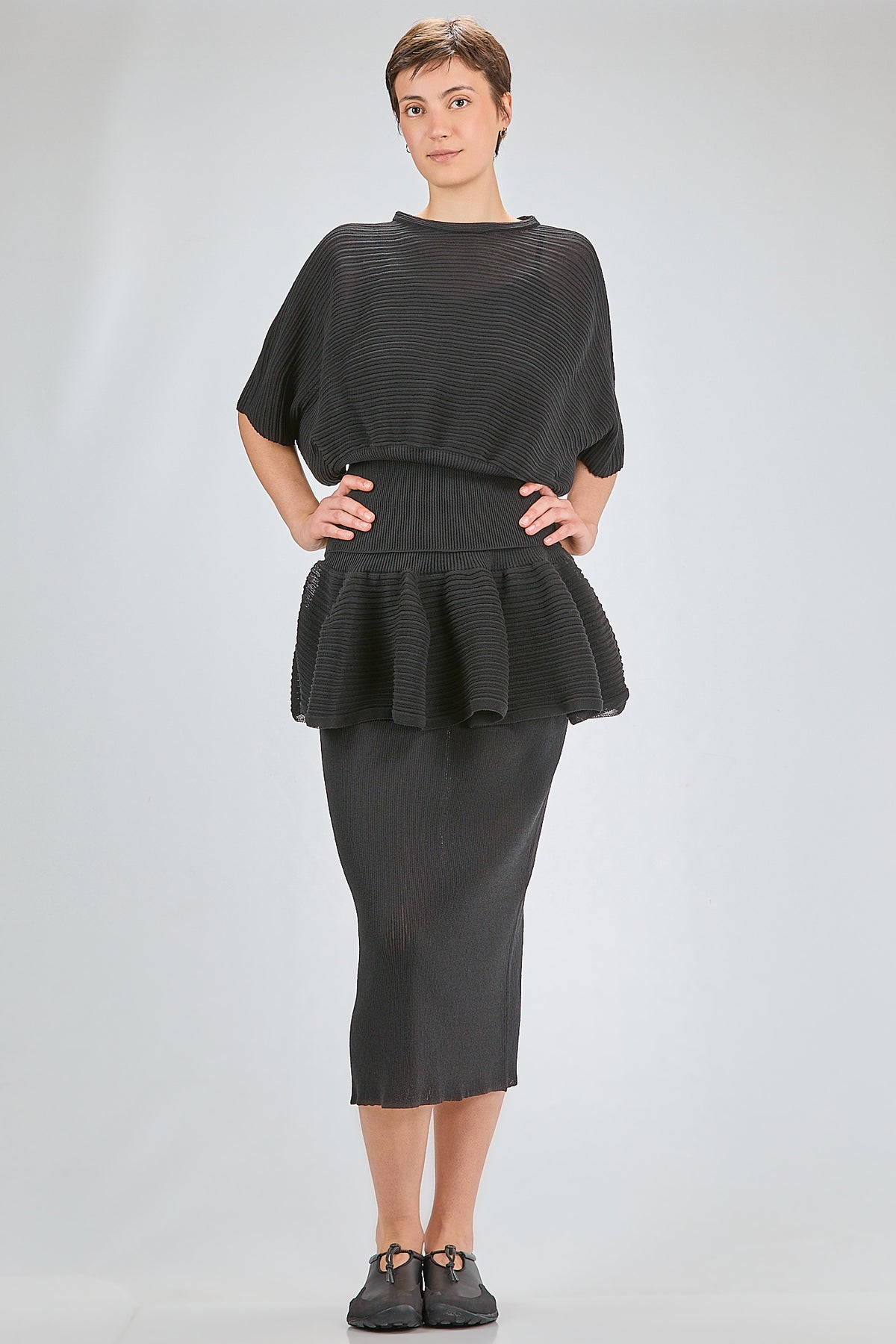 http://localhost:8180/imgBeestore/31662-1 A.jpg