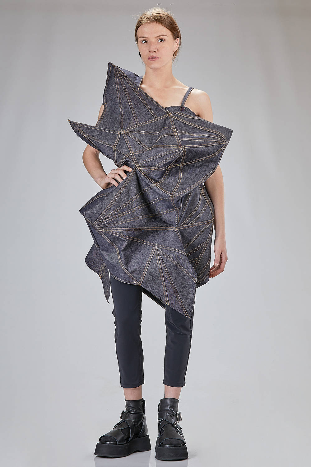 打掛　きものアート41　vintage fabric 縦405×横335mm 打掛 きものアート41 vintage fabric 縦405×横335mm