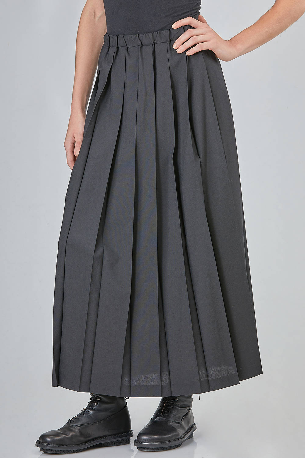 スカート Junya Watanabe SS25 LONG SKIRT (JOS00805 1) Junya Watanabe black pleated skirt with multi zipper waist