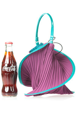  - PLEATS PLEASE Issey Miyake 