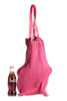  - PLEATS PLEASE Issey Miyake 