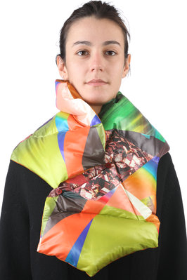 down padded printed nylon small stole - ISSEY MIYAKE 