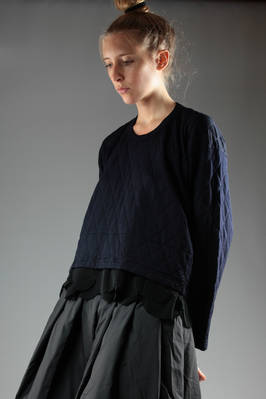 Sweater in quilted wool jersey laid on top of layers in polyester georgette at the hem - COMME des GARÇONS - COMME des GARÇONS 